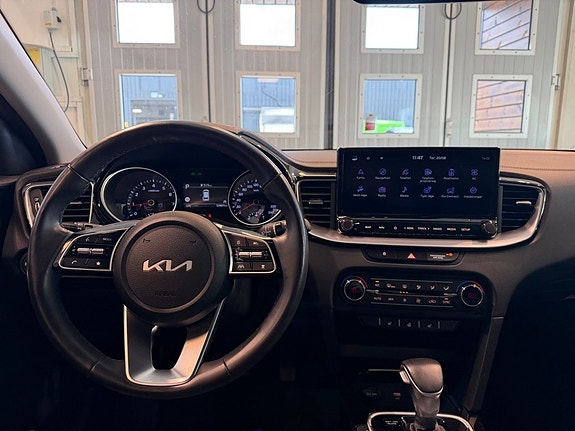 Kia Ceed 8 of 30