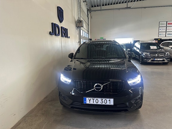Volvo XC40 3 of 20