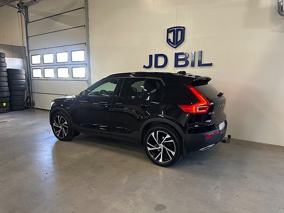 Volvo XC40 4 of 20
