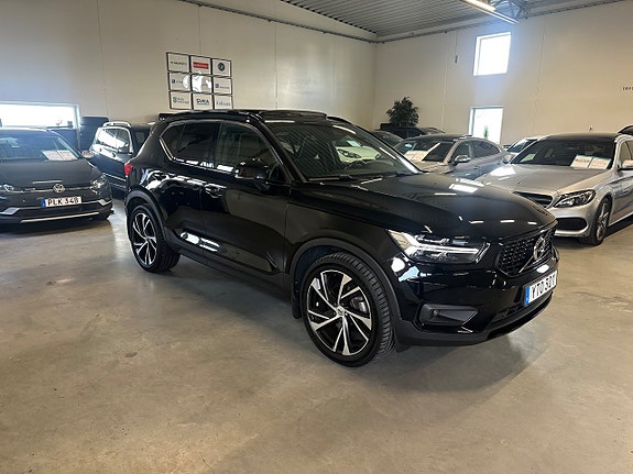 Volvo XC40 11 of 20