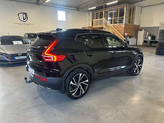 Volvo XC40 12 of 20