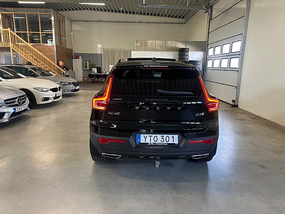 Volvo XC40 14 of 20