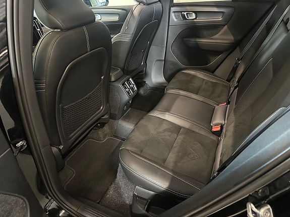 Volvo XC40 18 of 20