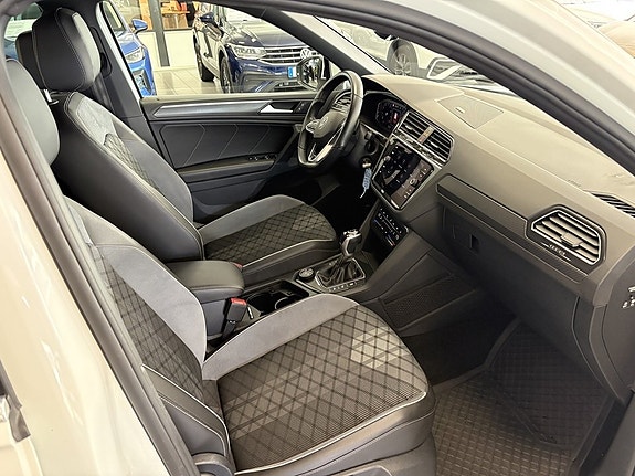 Volkswagen Tiguan 13 of 17