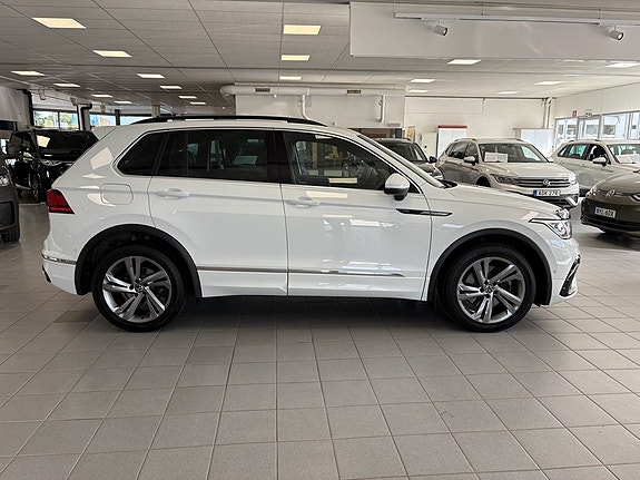 Volkswagen Tiguan 4 of 17