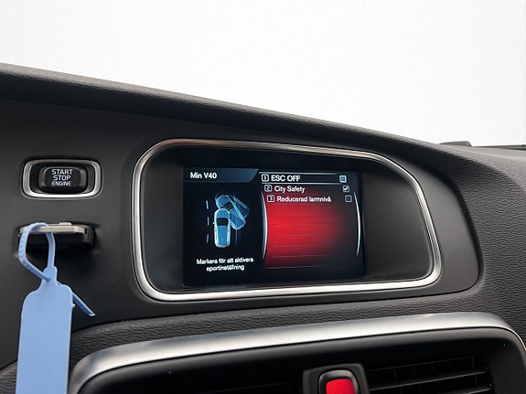 Volvo V40 20 of 29