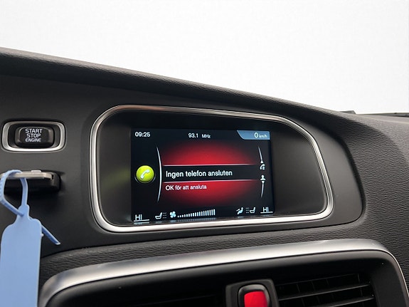 Volvo V40 19 of 29