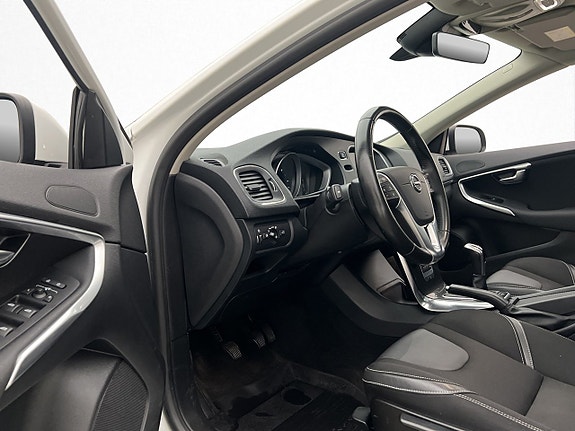 Volvo V40 9 of 29