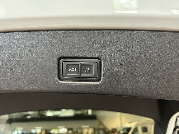 Audi Q4 e-tron 18 of 27