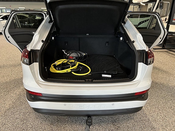 Audi Q4 e-tron 15 of 27