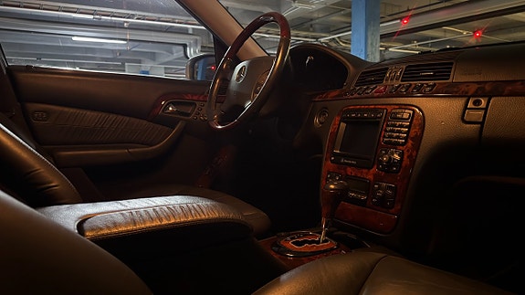 Mercedes-Benz S55 10 of 19