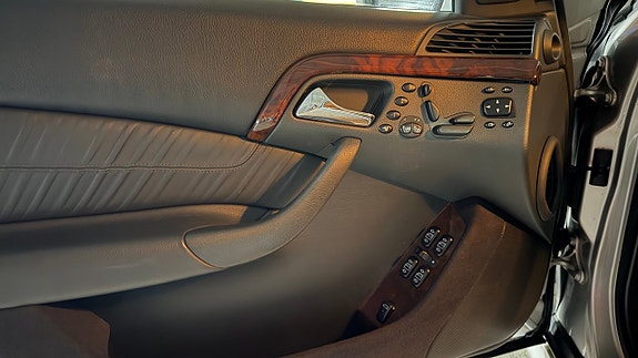 Mercedes-Benz S55 18 of 19