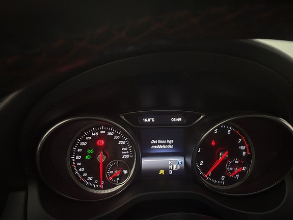 Mercedes-Benz CLA180 17 of 30