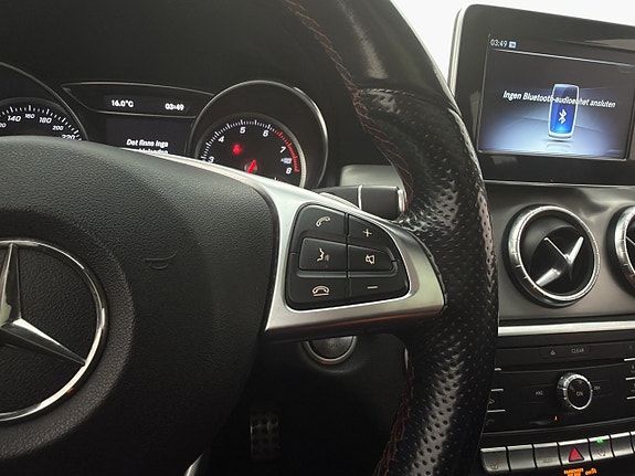 Mercedes-Benz CLA180 18 of 30