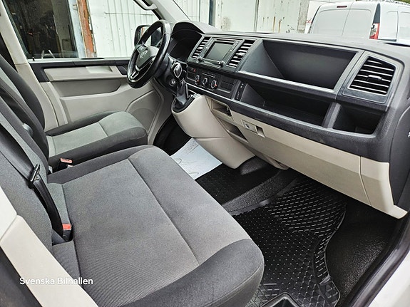 Volkswagen Transporter 15 of 25