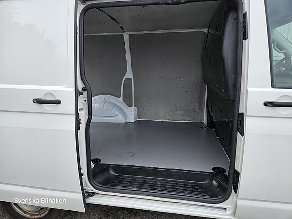 Volkswagen Transporter 12 of 25