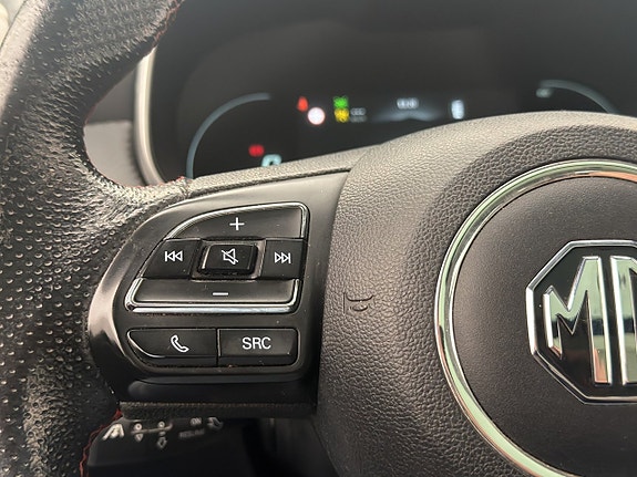 MG ZS 22 of 30