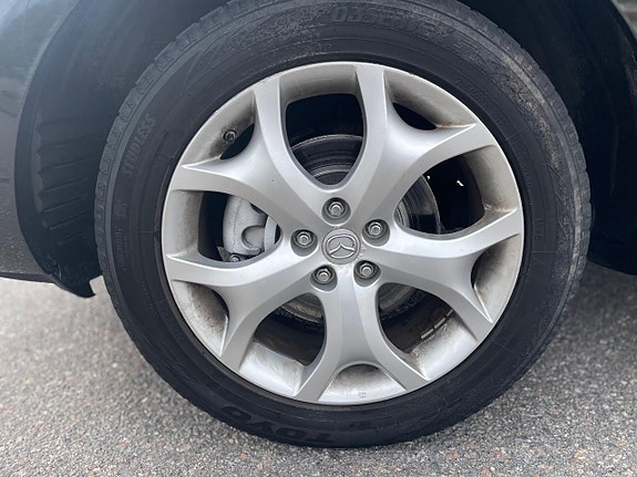 Mazda CX-7 12 of 19