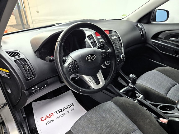 Kia Ceed 12 of 22