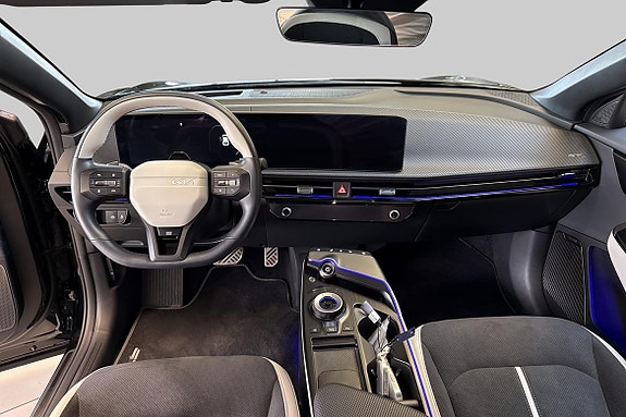 Kia EV6 10 of 21