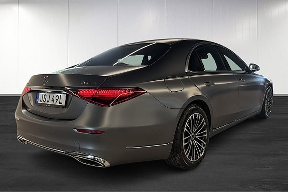 Mercedes-Benz S500 4 of 28