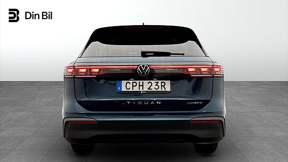 Volkswagen Tiguan 5 of 19