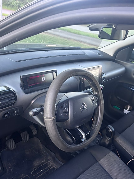 Citroen C4 Cactus 6 of 6