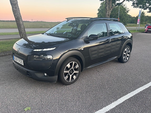 Citroen C4 Cactus 3 of 6