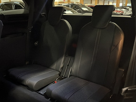 Peugeot 5008 10 of 22