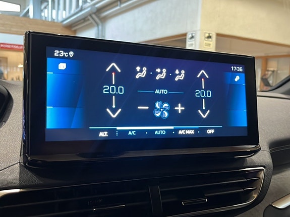 Peugeot 5008 16 of 22