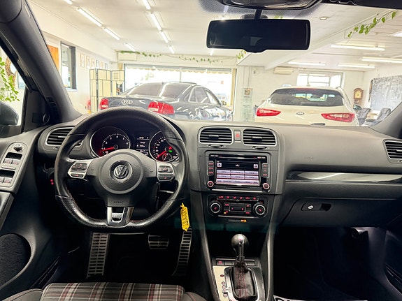 Volkswagen Golf I 19 of 27