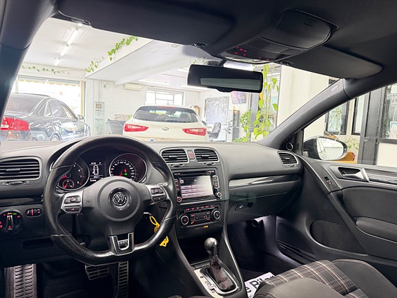 Volkswagen Golf I 21 of 27