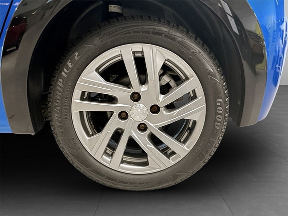 Peugeot 208 17 of 18