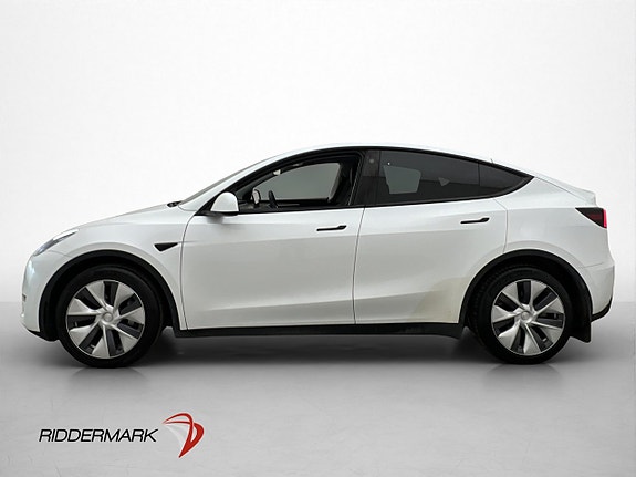 Tesla Model Y 3 of 30