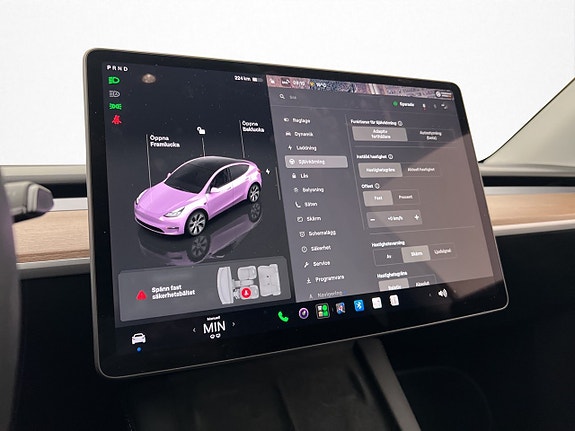 Tesla Model Y 20 of 30
