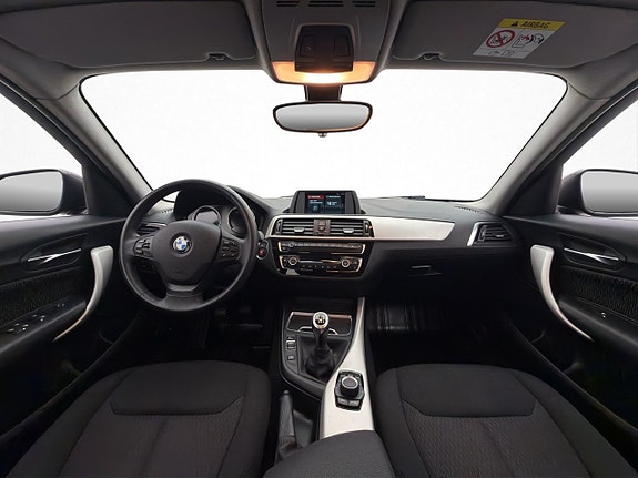 BMW 118i 11 of 28
