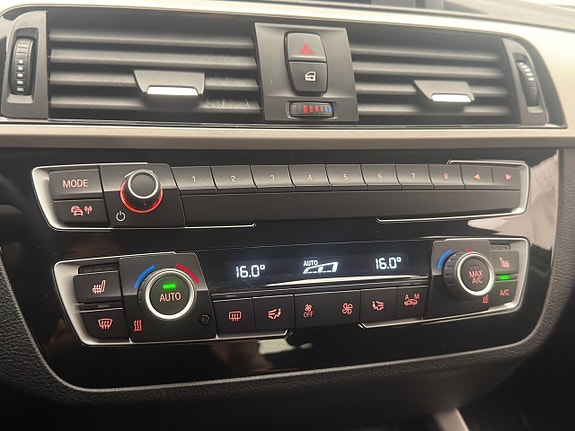 BMW 118i 18 of 28