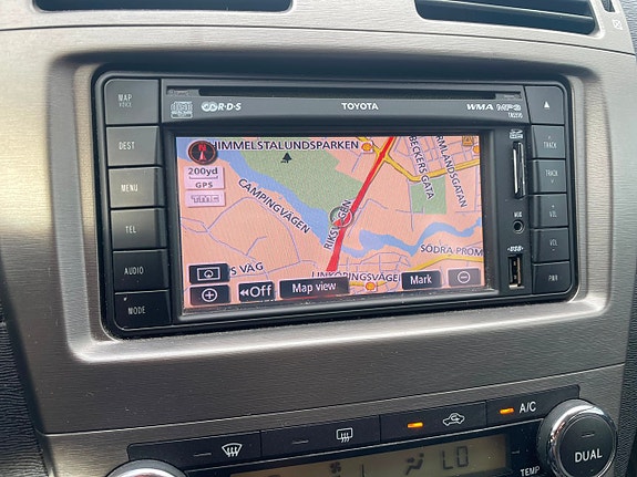 Toyota Avensis 15 of 21