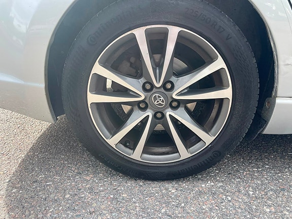 Toyota Avensis 12 of 21