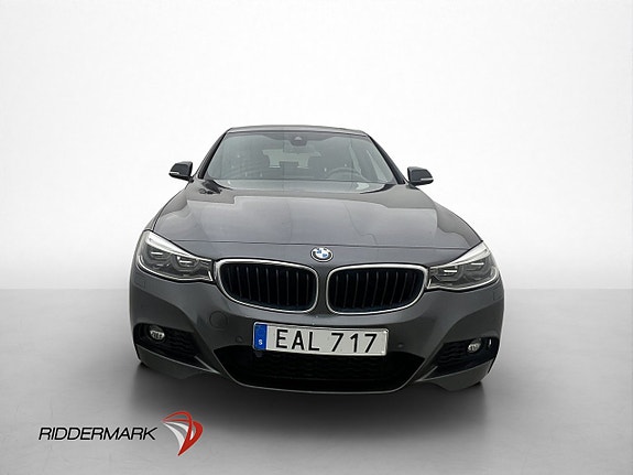 BMW 330i 2 of 30