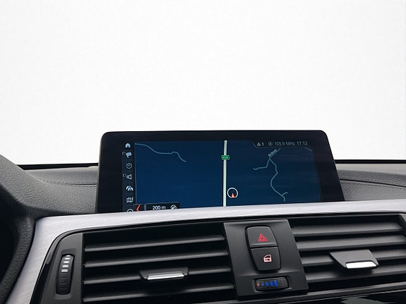 BMW 330i 20 of 30
