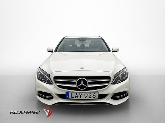Mercedes-Benz C200 2 of 30
