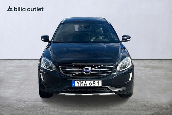 Volvo XC60 10 of 30