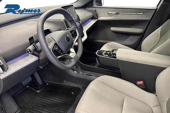 Volvo EX30 6 of 23