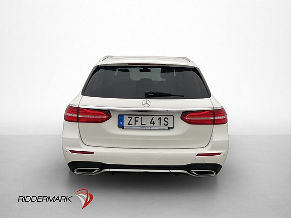 Mercedes-Benz E200 7 of 30