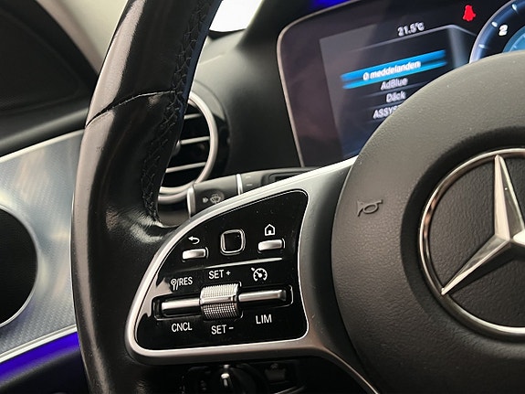 Mercedes-Benz E200 16 of 30