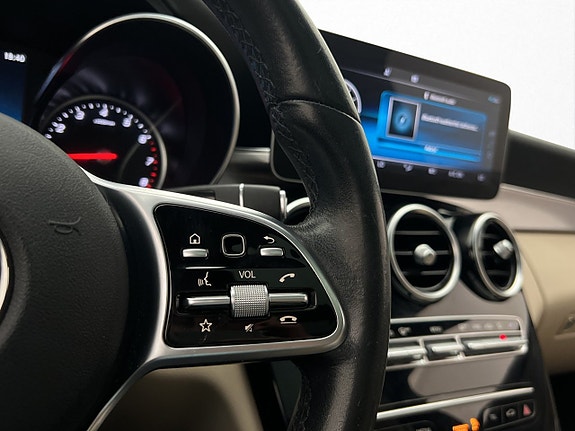 Mercedes-Benz C200 17 of 30