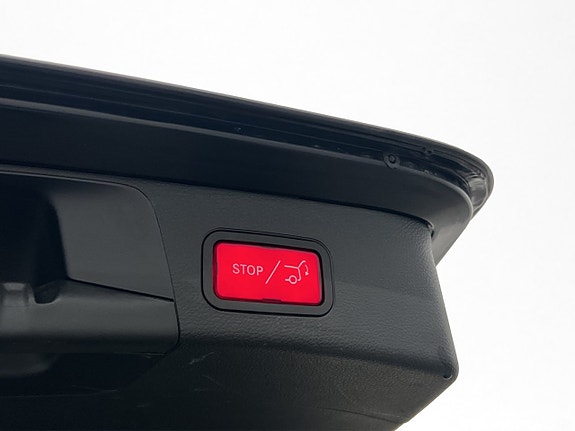 Mercedes-Benz C200 30 of 30