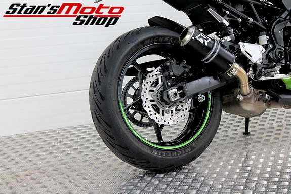 Kawasaki Z900 ABS Dominator 4 of 17