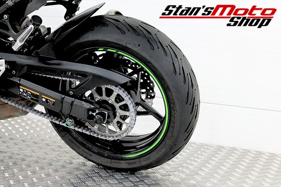 Kawasaki Z900 ABS Dominator 14 of 17